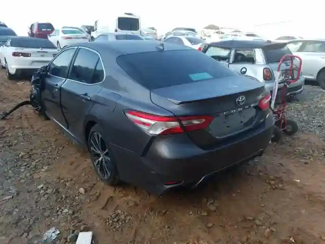 4T1G11AK6LU343986 2020 TOYOTA CAMRY SE-2