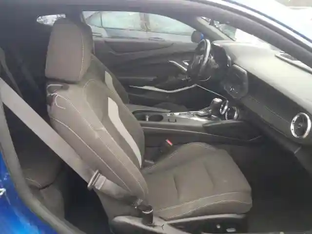 1G1FB1RX8J0132783 2018 CHEVROLET CAMARO LT-4