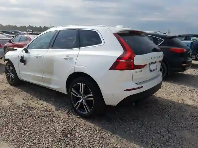LYV102DK5KB204925 2019 VOLVO XC60 T5 MOMENTUM-2