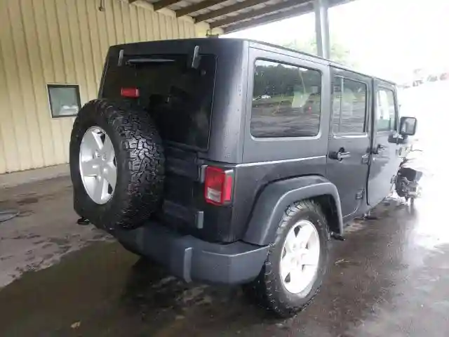 1C4BJWDG6JL882677 2018 JEEP WRANGLER UNLIMITED SPORT-3