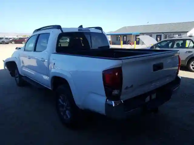 3TMCZ5AN6JM149828 2018 TOYOTA TACOMA DOUBLE CAB-2