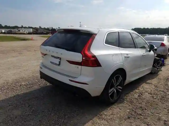 LYV102DK5KB204925 2019 VOLVO XC60 T5 MOMENTUM-3