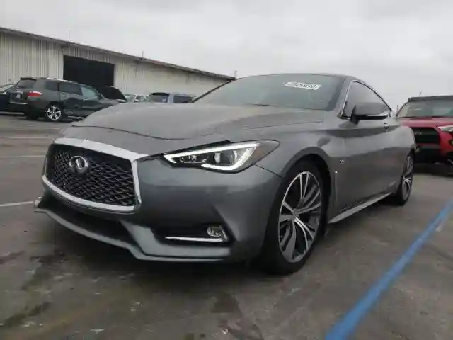 JN1EV7EK7JM343282 2018 INFINITI Q60 LUXE 300-1