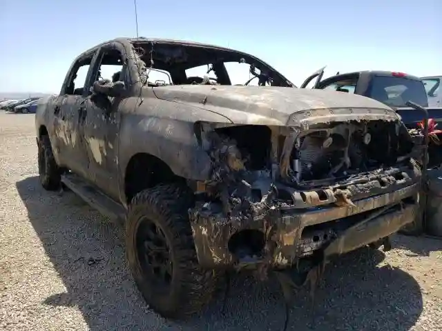 5TFDY5F10BX188908 2011 TOYOTA TUNDRA CREWMAX SR5-0