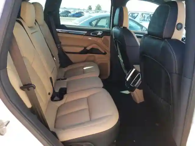 WP1AF2A25FLA37825 2015 PORSCHE CAYENNE-5