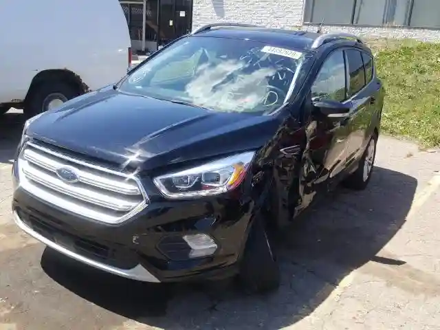 1FMCU0J96JUB08997 2018 FORD ESCAPE TITANIUM-1