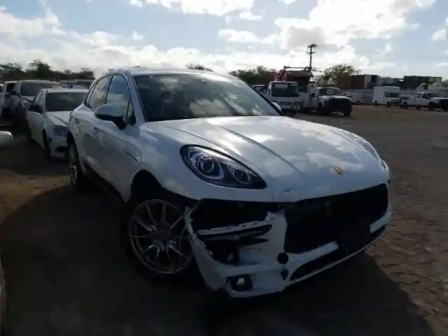 WP1AA2A51JLB19858 2018 PORSCHE MACAN-0
