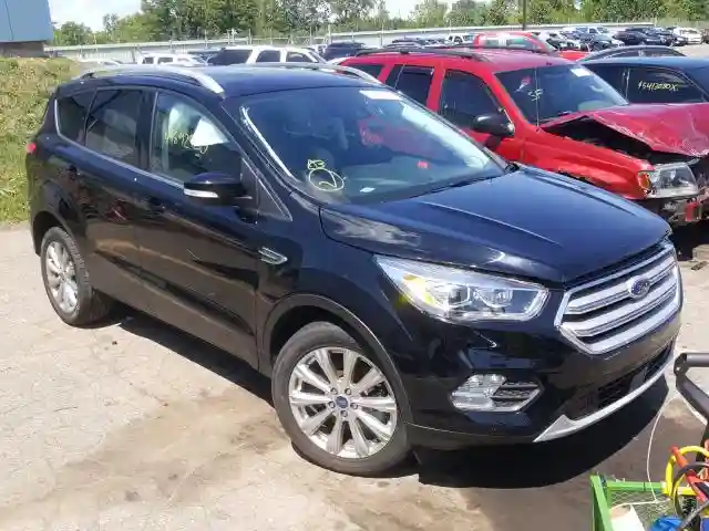 1FMCU0J96JUB08997 2018 FORD ESCAPE TITANIUM-0