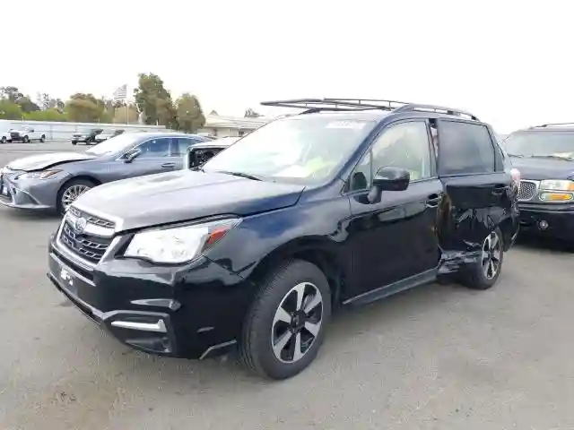 JF2SJAEC2JH437484 2018 SUBARU FORESTER 2.5I PREMIUM-1