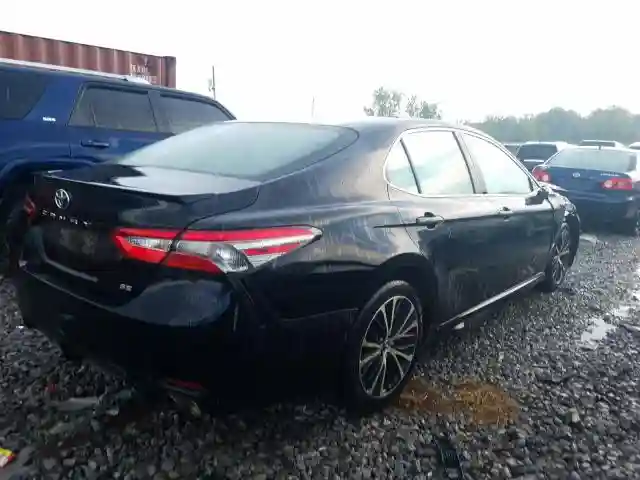 4T1B11HK3JU604990 2018 TOYOTA CAMRY L-3