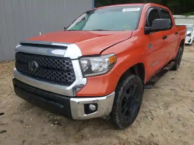 5TFDW5F14JX738745 2018 TOYOTA TUNDRA CREWMAX SR5-1