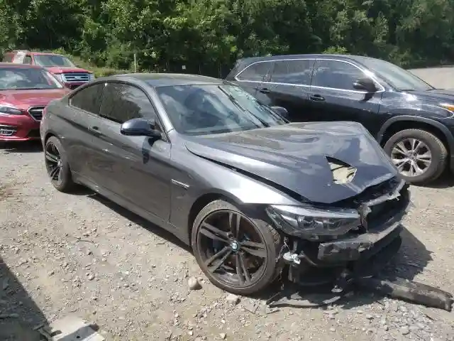 WBS4Y9C52JAA85422 2018 BMW M4-0