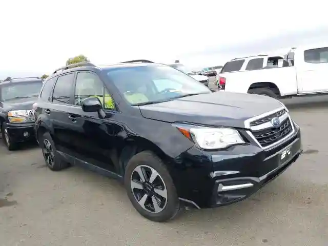 JF2SJAEC2JH437484 2018 SUBARU FORESTER 2.5I PREMIUM-0