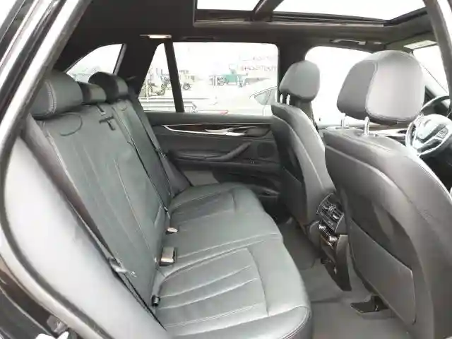 5UXKR0C5XJ0Y04053 2018 BMW X5 XDRIVE35I-5