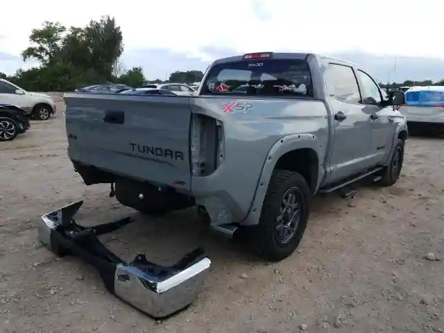 5TFDW5F16JX767583 2018 TOYOTA TUNDRA CREWMAX SR5-3