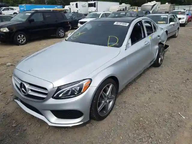 55SWF4KB8GU115826 2016 MERCEDES-BENZ C 300 4MATIC-1