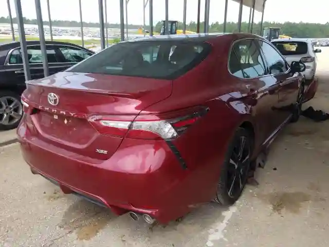 4T1B61HK5JU510434 2018 TOYOTA CAMRY XSE-3