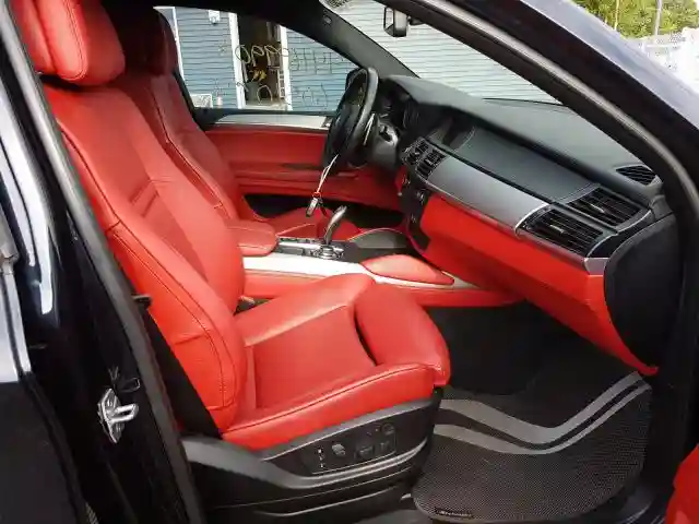 5YMGZ0C55E0C40576 2014 BMW X6 M-4