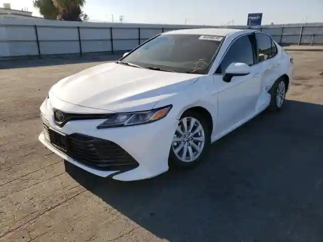 4T1C11AK8LU969196 2020 TOYOTA CAMRY LE-1