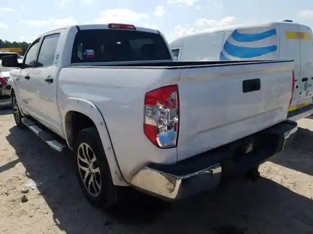 5TFEY5F1XJX235087 2018 TOYOTA TUNDRA CREWMAX SR5-2