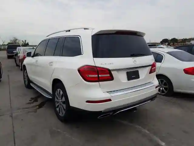 4JGDF6EE5KB222592 2019 MERCEDES-BENZ GLS 450 4MATIC-2