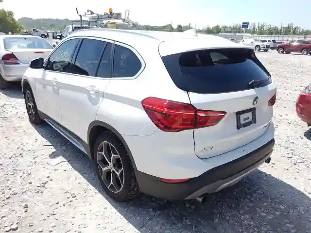 WBXHT3C39J3H32795 2018 BMW X1 XDRIVE28I-2
