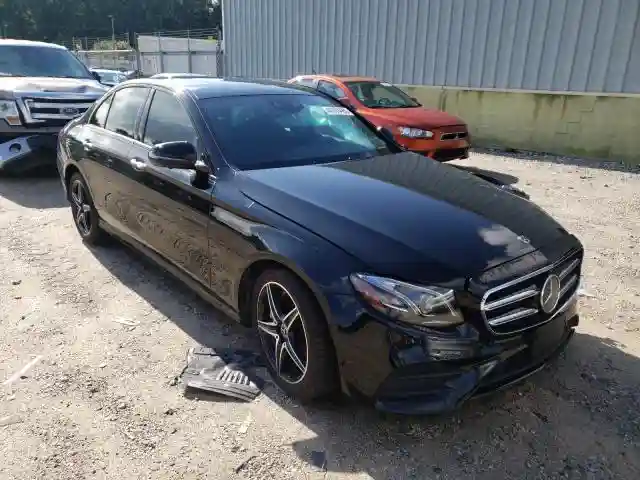 WDDZF4KB0KA514641 2019 MERCEDES-BENZ E 300 4MATIC-0