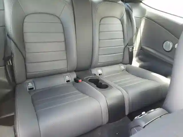 WDDWJ8DB5KF814166 2019 MERCEDES-BENZ C 300-5