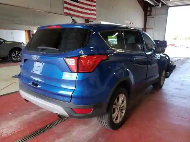 1FMCU9GD8KUA60288 2019 FORD ESCAPE SE-3
