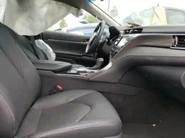 4T1B61HK2JU635732 2018 TOYOTA CAMRY XSE-4
