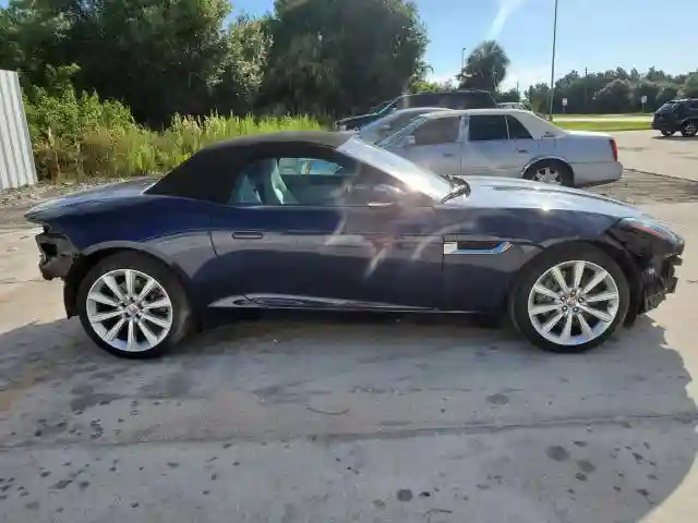 SAJWA6ETXH8K41267 2017 JAGUAR F-TYPE-0