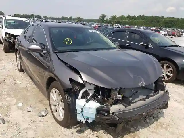 4T1C11AK1LU896401 2020 TOYOTA CAMRY LE-0