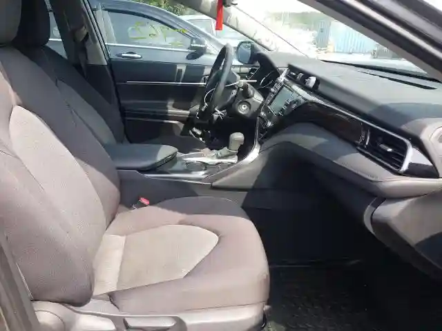 4T1C11AK1LU896401 2020 TOYOTA CAMRY LE-4