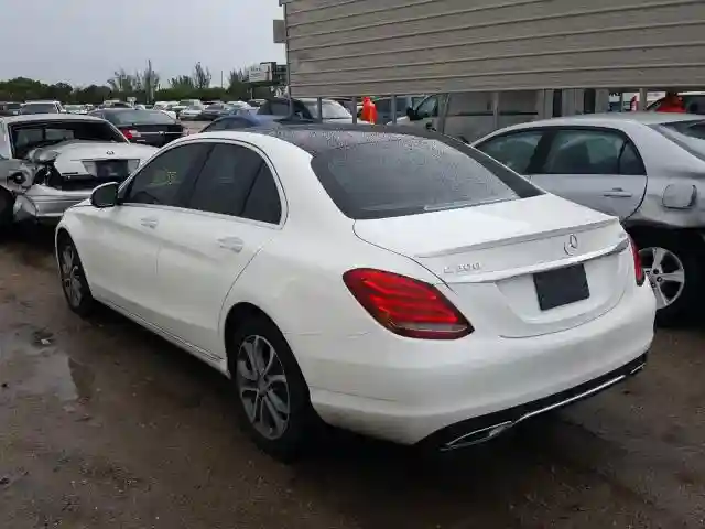 55SWF4KB6HU207194 2017 MERCEDES-BENZ C 300 4MATIC-2