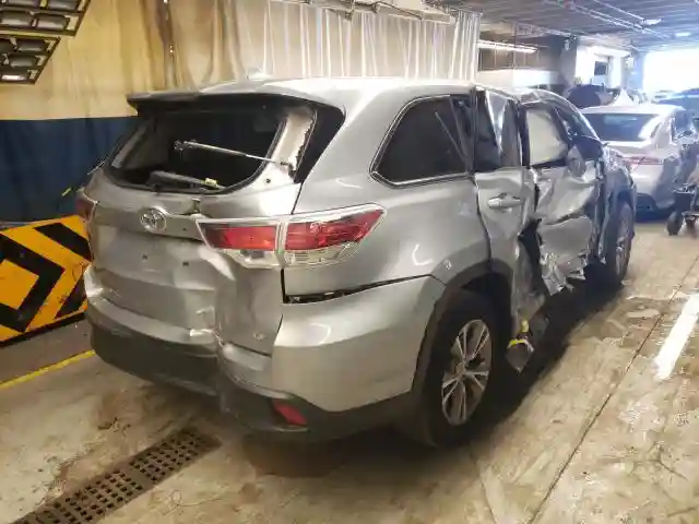 5TDZKRFH8FS045390 2015 TOYOTA HIGHLANDER LE-3