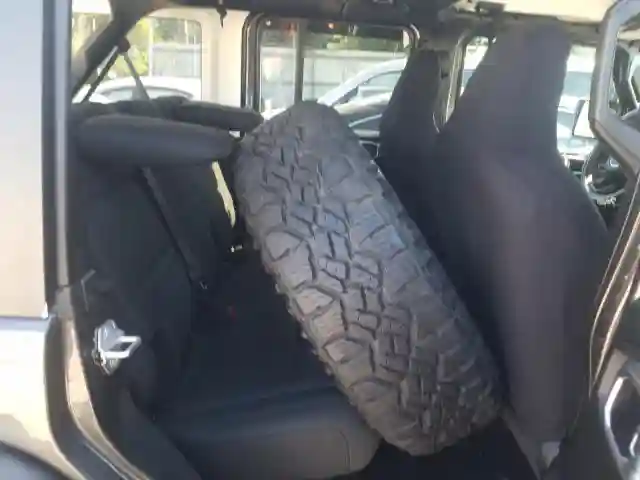 1C4HJXDN6KW683627 2019 JEEP WRANGLER UNLIMITED SPORT-5