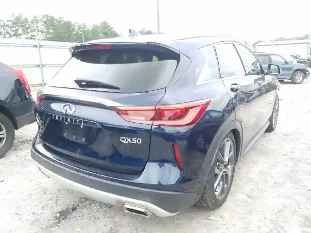 3PCAJ5M14KF103640 2019 INFINITI QX50 ESSENTIAL-3
