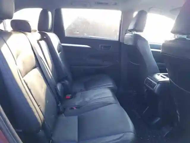 5TDZZRFH8JS278335 2018 TOYOTA HIGHLANDER LE-5
