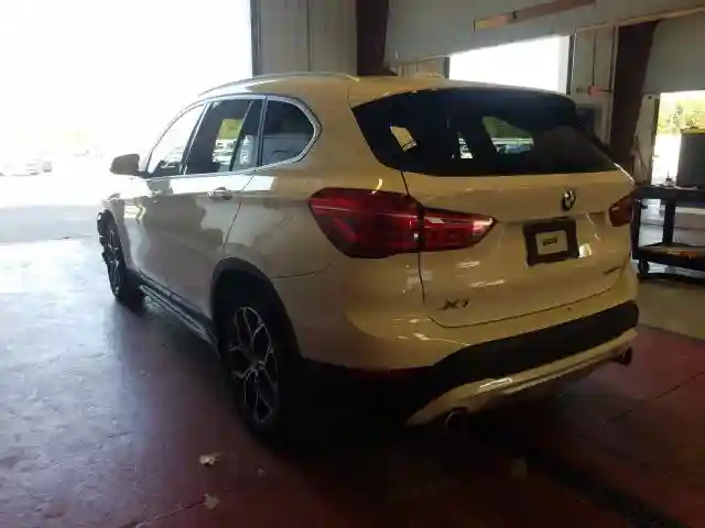 WBXJG9C01L5P69083 2020 BMW X1 XDRIVE28I-2