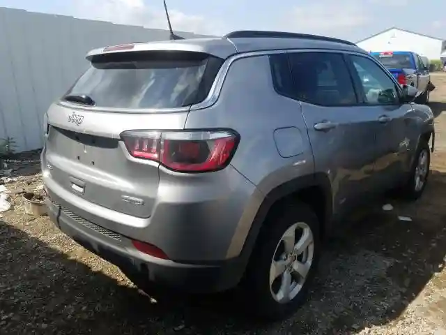 3C4NJDBB4KT839664 2019 JEEP COMPASS LATITUDE-3