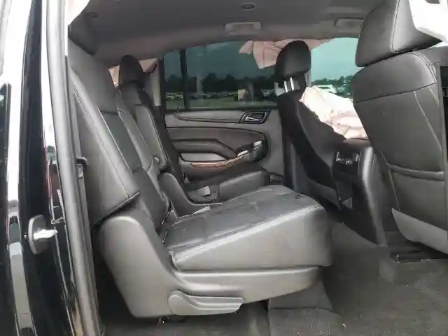 1GNSCJKC9JR133387 2018 CHEVROLET SUBURBAN C1500 PREMIER-5