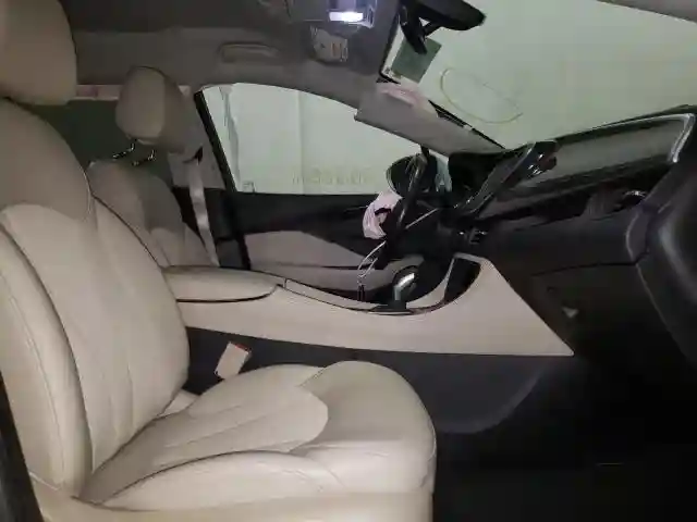 LRBFX1SA0KD005405 2019 BUICK ENVISION PREFERRED-4