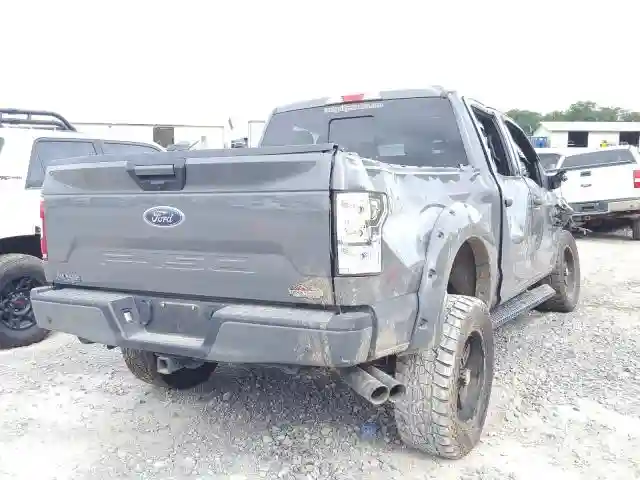 1FTEW1E50JFD55537 2018 FORD F150 SUPERCREW-3