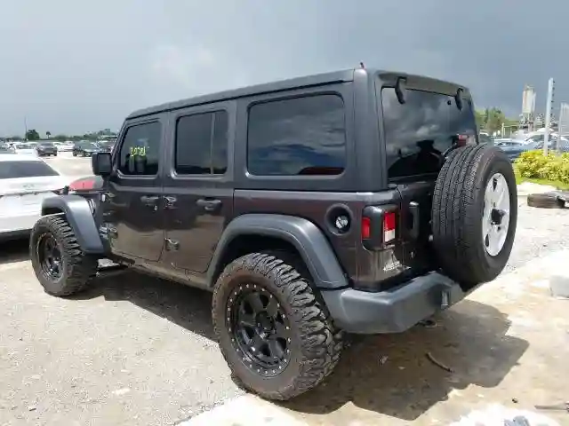 1C4HJXDN7KW635005 2019 JEEP WRANGLER UNLIMITED SPORT-2