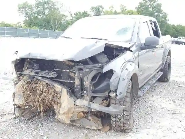 1FTEW1E50JFD55537 2018 FORD F150 SUPERCREW-1