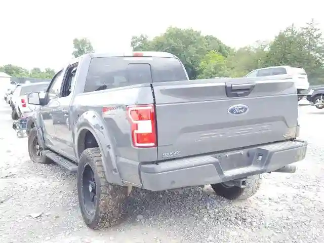 1FTEW1E50JFD55537 2018 FORD F150 SUPERCREW-2