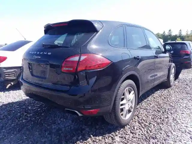 WP1AA2A28BLA06464 2011 PORSCHE CAYENNE-3