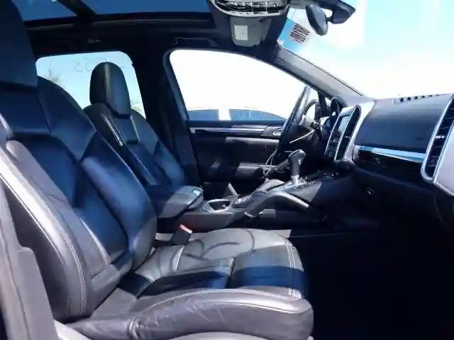 WP1AA2A28BLA06464 2011 PORSCHE CAYENNE-4