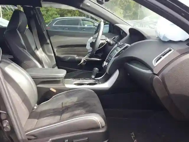 19UUB1F6XKA002365 2019 ACURA TLX-4
