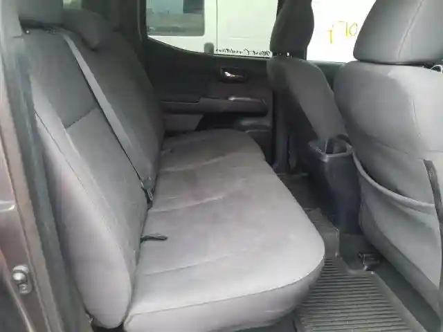 5TFCZ5AN8KX184687 2019 TOYOTA TACOMA DOUBLE CAB-5